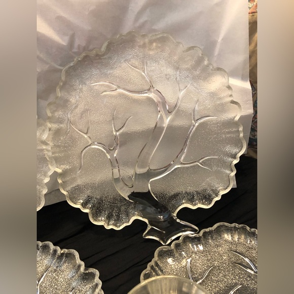 Hazel Atlas Tree of Life Luncheon Plate & Teacup Sets - Picture 4 of 11